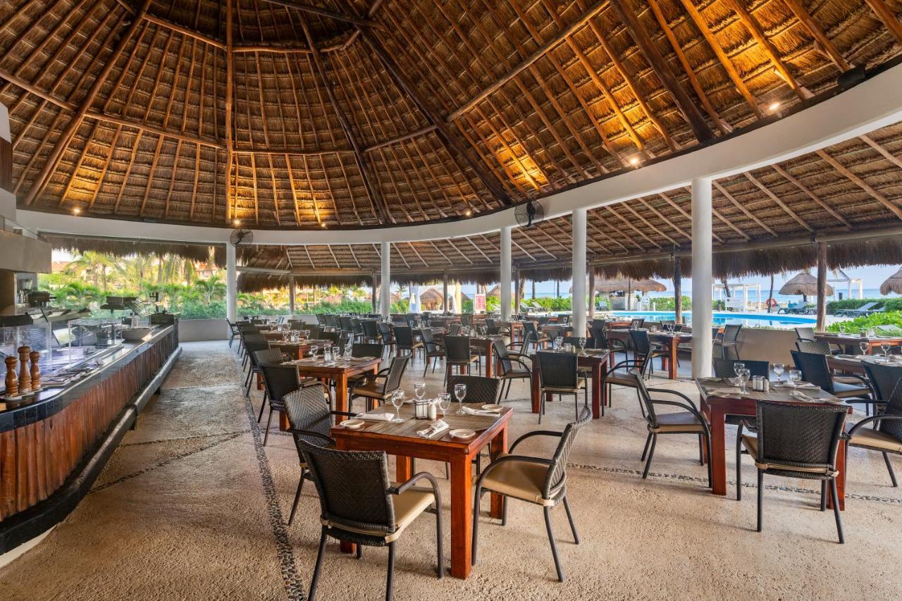 Catalonia Riviera Maya Resort & Spa Puerto Aventuras Exteriér fotografie Restaurant at the Grand Palladium Hotel
